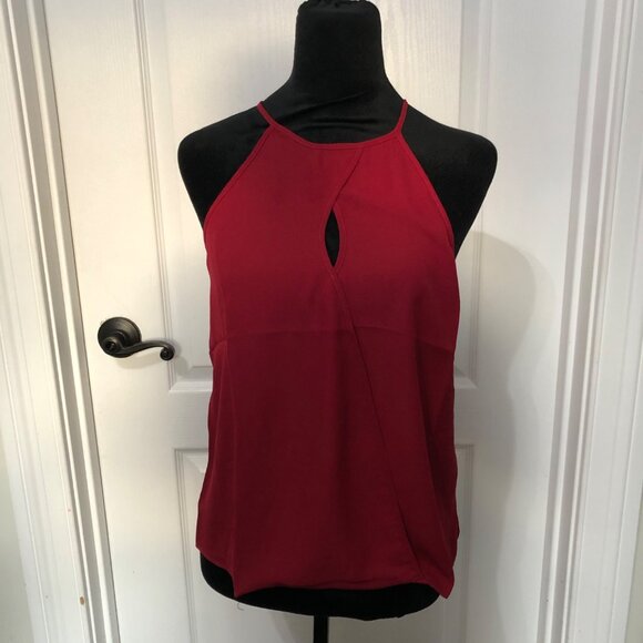Three Eighty Two Red Sleeveless Keyhole Blouse 100% Polyester Size Small NWT - Picture 3 of 8